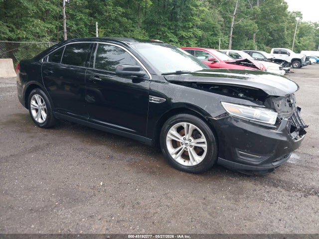 Salvage Ford Taurus Image