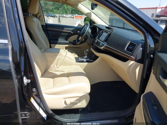 Toyota Highlander Limited Platinum V6