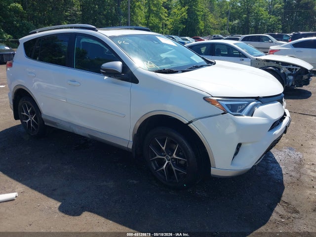 Salvage Toyota RAV4 Image