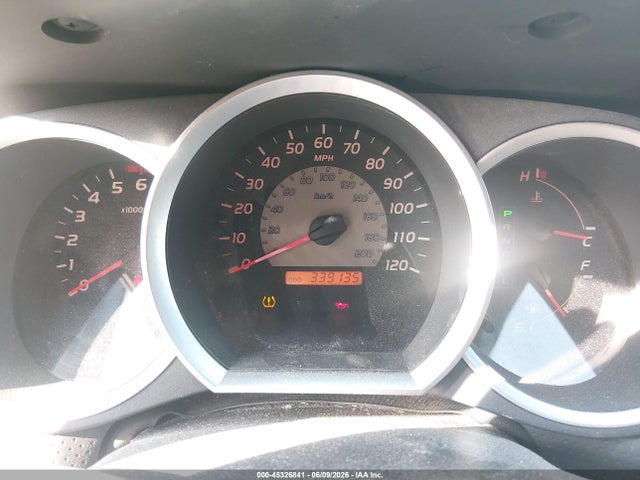 Toyota Tacoma Base V6
