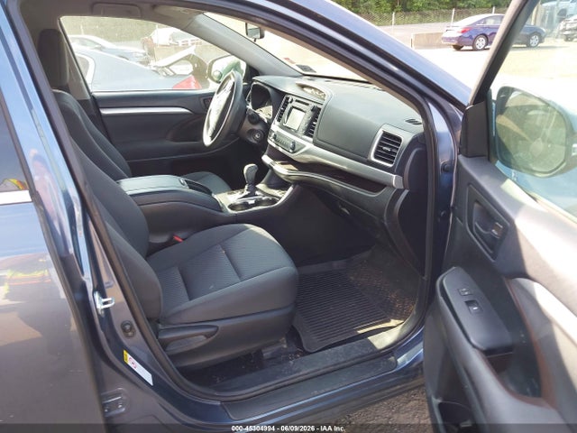 Toyota Highlander Le