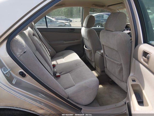 Toyota Camry Le