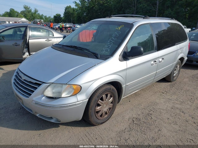 Chrysler Town & Country Limited