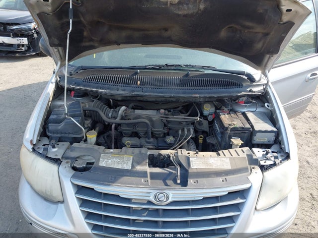 Chrysler Town & Country Limited
