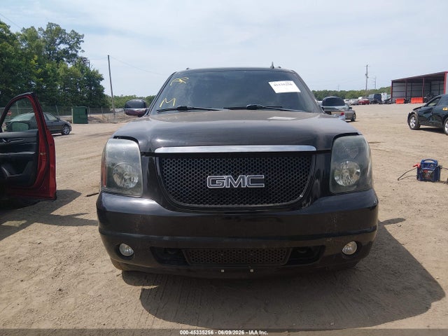 GMC Yukon Denali