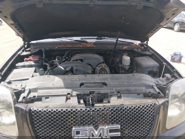 GMC Yukon Denali