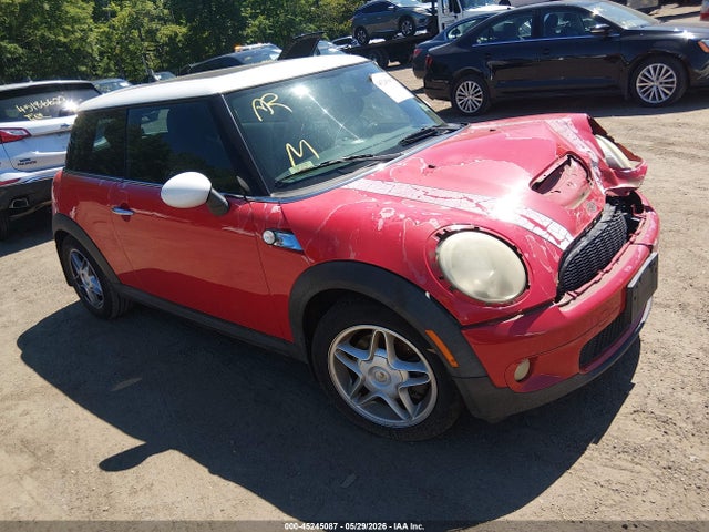 Salvage MINI Cooper S Image