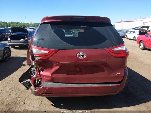 Toyota Sienna Xle 8 Passenger