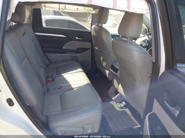 Toyota Highlander Xle V6