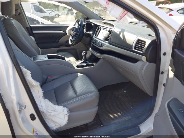 Toyota Highlander Xle V6