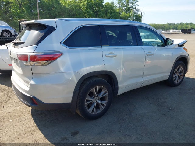 Toyota Highlander Xle V6