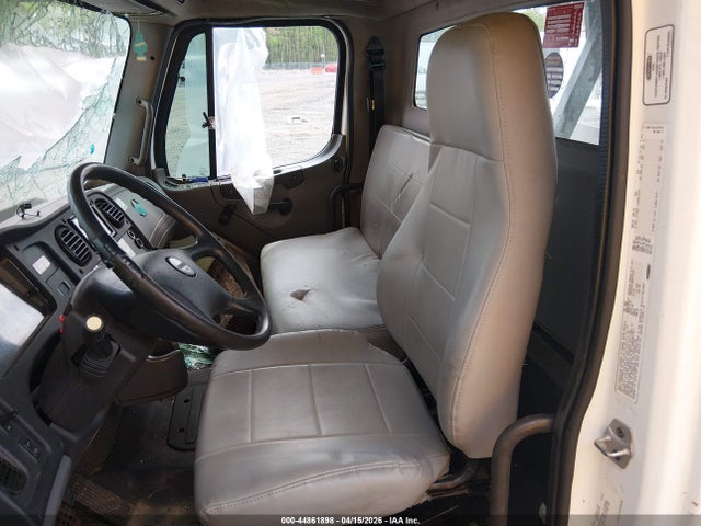 Freightliner M2 106 Medium Duty