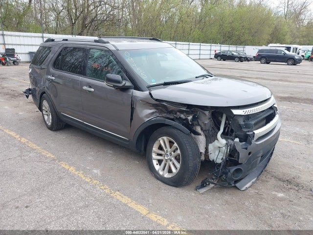 Salvage Ford Explorer Image