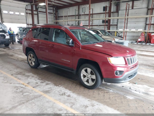 Salvage Jeep Compass Image
