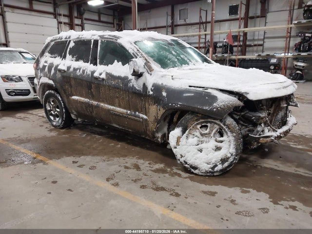 Salvage Jeep Grand Cherokee Image