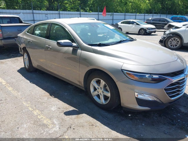 Salvage Chevrolet Malibu Image