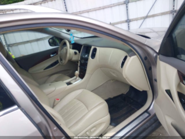 INFINITI Ex Journey