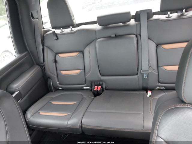 General Motors Sierra 2500HD 4wd  Standard Bed At4