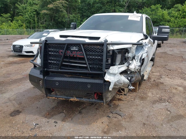 General Motors Sierra 2500HD 4wd  Standard Bed At4