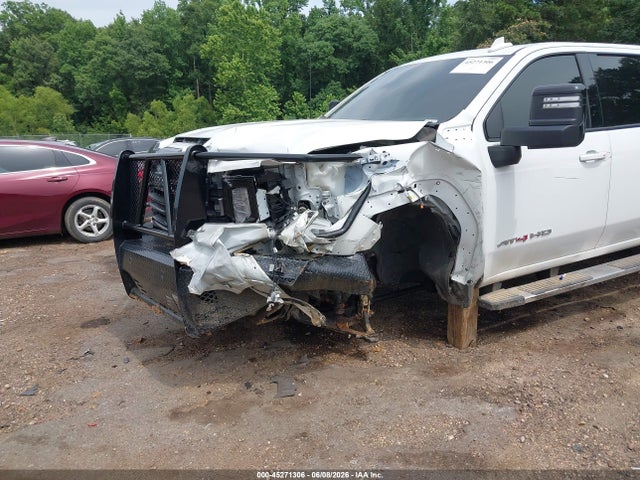 General Motors Sierra 2500HD 4wd  Standard Bed At4