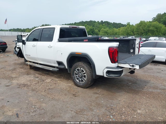 General Motors Sierra 2500HD 4wd  Standard Bed At4