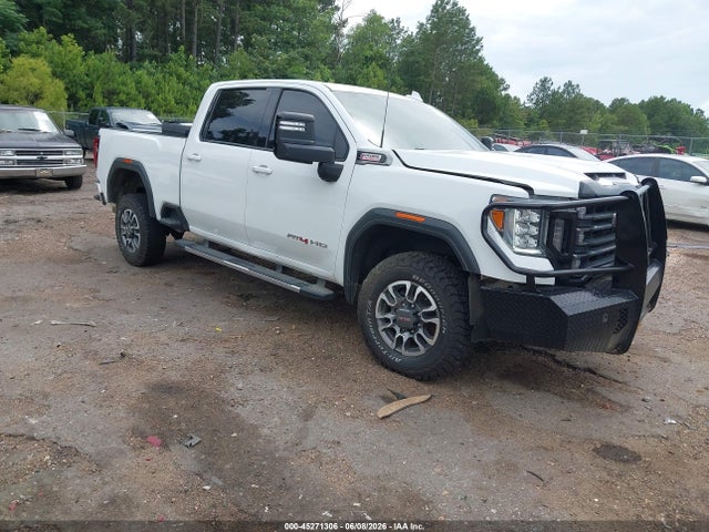 Salvage General Motors Sierra 2500HD Image
