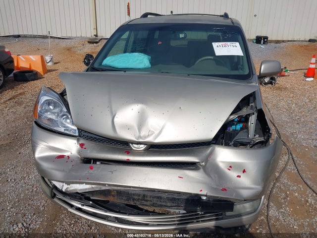 Toyota Sienna Xle