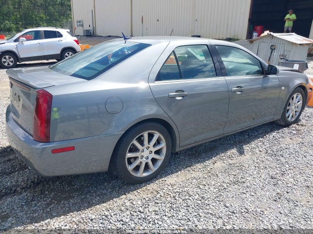 Cadillac STS V6