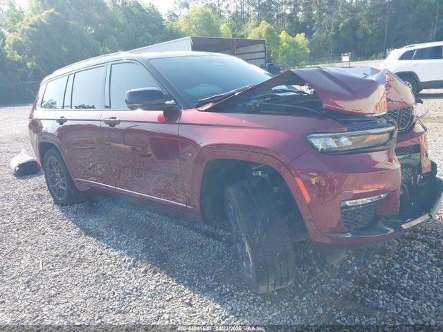 Salvage Jeep Grand Cherokee Image
