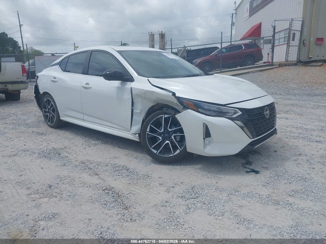 Salvage Nissan Sentra Image