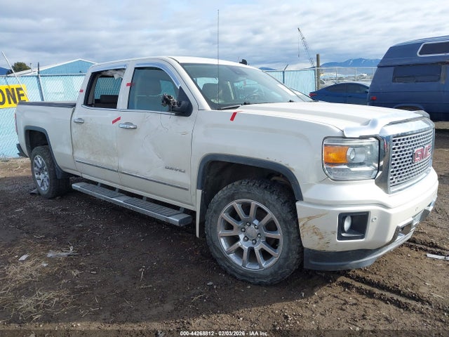 Salvage GMC Sierra 1500 Image