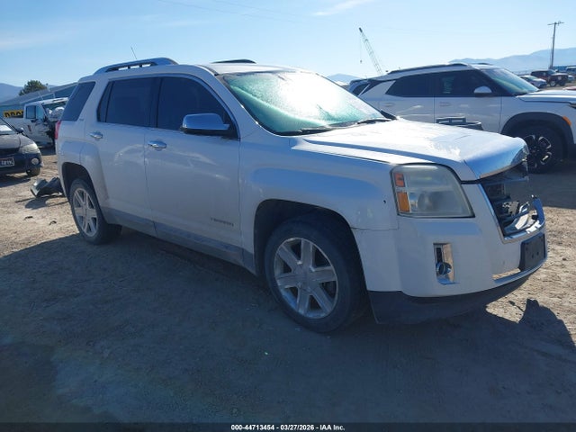 Salvage GMC Terrain Image