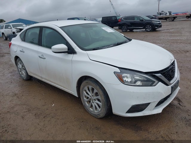 Salvage Nissan Sentra Image