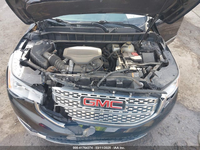 GMC Acadia Denali