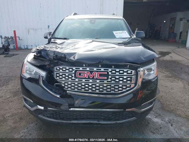 GMC Acadia Denali