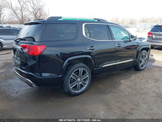 GMC Acadia Denali