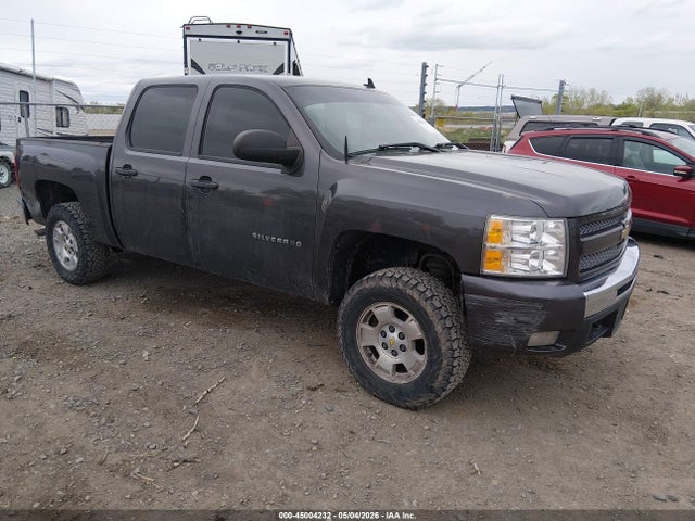 Salvage Chevrolet Silverado 1500 Image