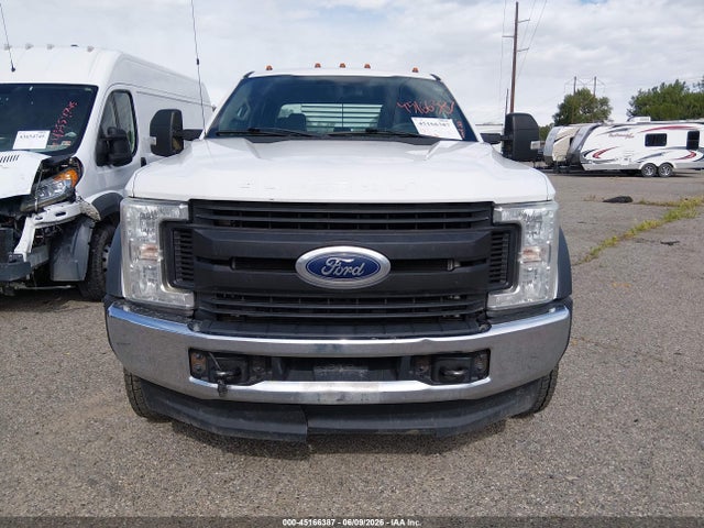 Ford F-550 Xl