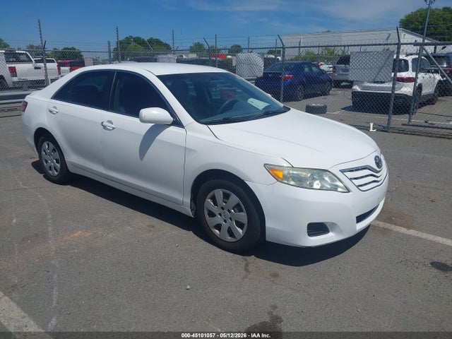 Salvage Toyota Camry Image