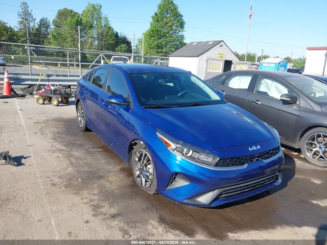 Salvage Kia Forte Image