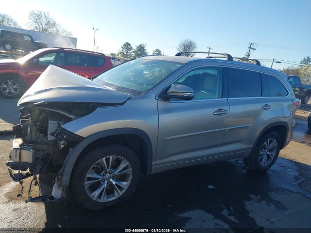 Toyota Highlander Xle V6
