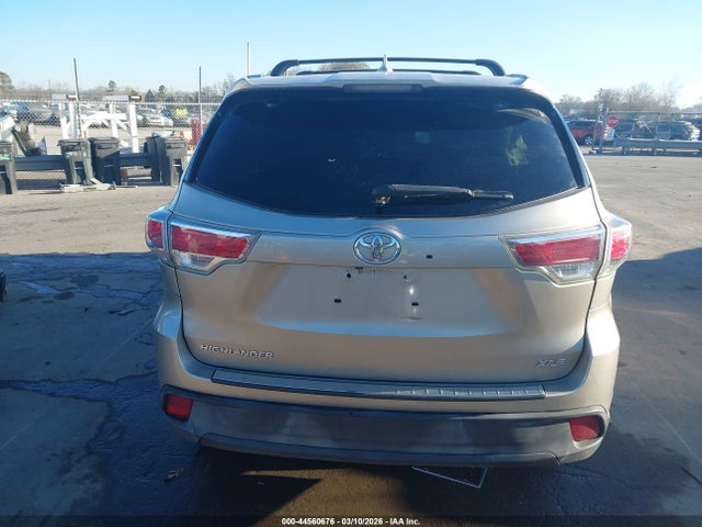 Toyota Highlander Xle V6