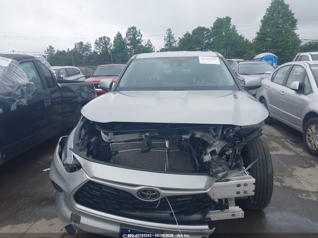 Toyota Highlander Le