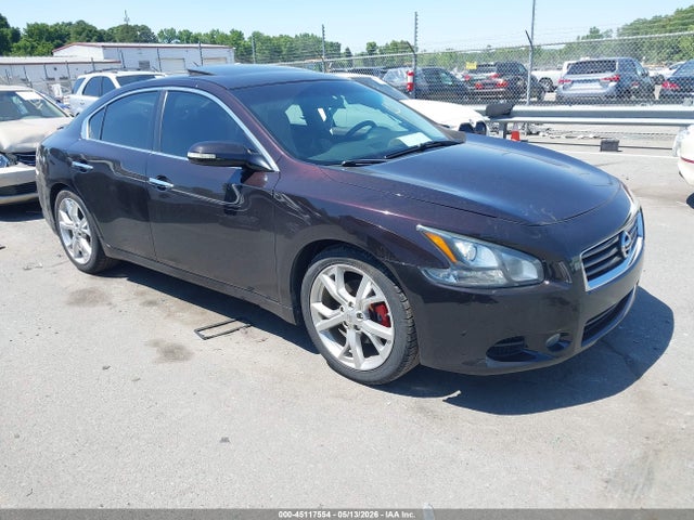 Salvage Nissan Maxima Image