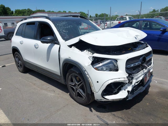 Salvage Mercedes-Benz GLB Image