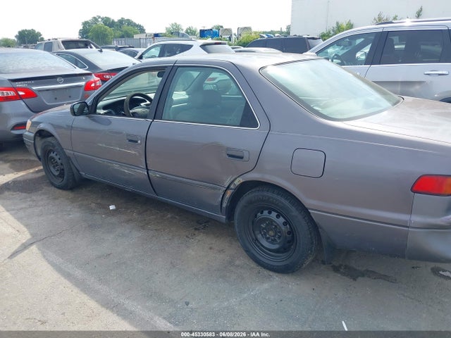 Toyota Camry Le