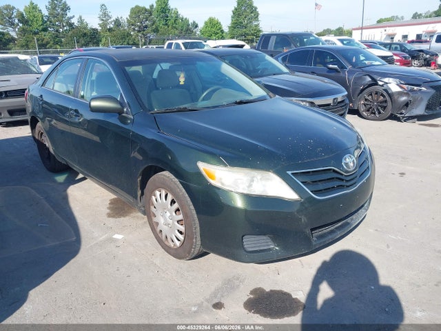 Salvage Toyota Camry Image