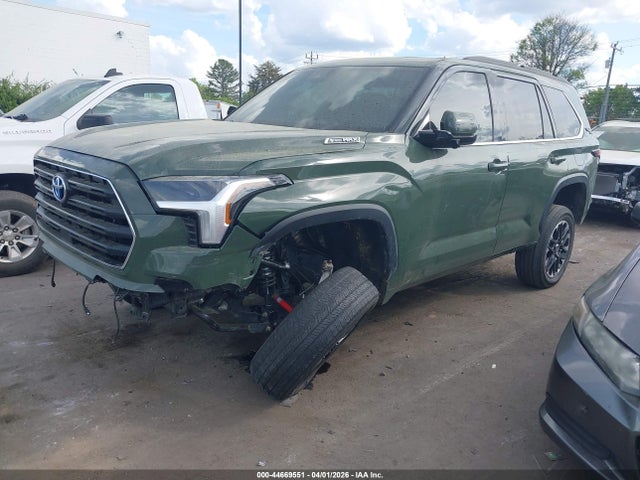 Toyota Sequoia Sr5