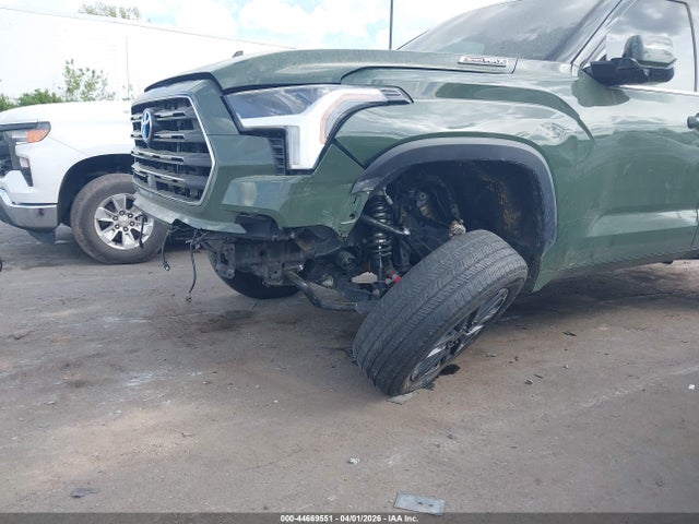 Toyota Sequoia Sr5