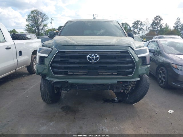Toyota Sequoia Sr5